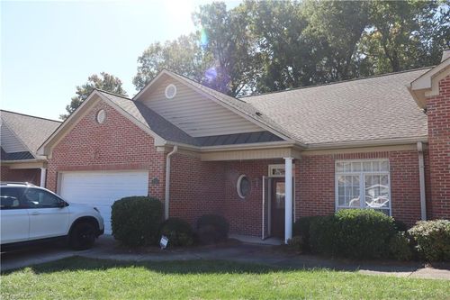 394 Northbridge Dr, High Point, NC, 27265-3061 | Card Image
