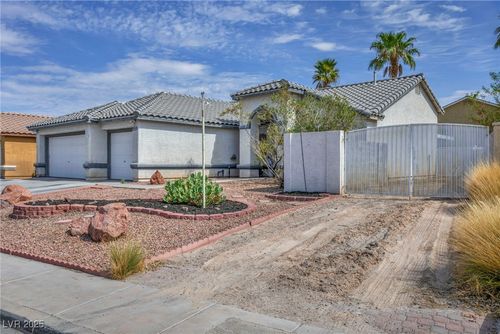 3810 Scotsman Way, North Las Vegas, NV, 89032-7637 | Card Image