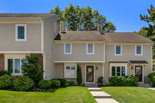 1702-1702 Lewis O Gray Dr, Saugus, MA, 01906-4428 | Card Image
