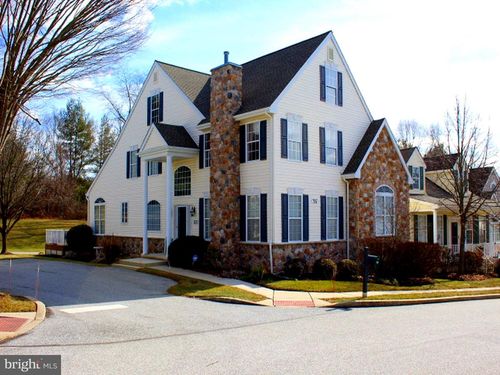 707 Arbor Ln, KENNETT SQUARE, PA, 19348-2592 | Card Image