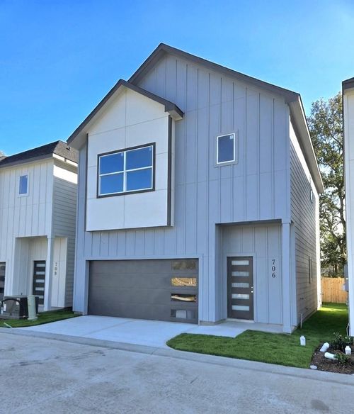 706 Savonna Ln, Houston, TX, 77076 | Card Image