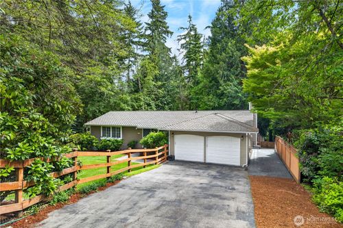 21313 Ne 10th Pl, Sammamish, WA, 98074-6731 | Card Image