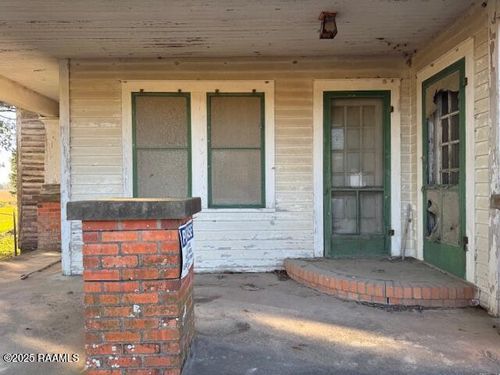 211 Bertinot Rd, Opelousas, LA, 70570-1001 | Card Image