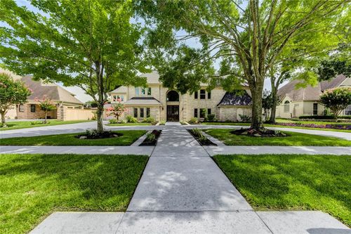 15817 Honolulu St, Jersey Village, TX, 77040-1226 | Card Image