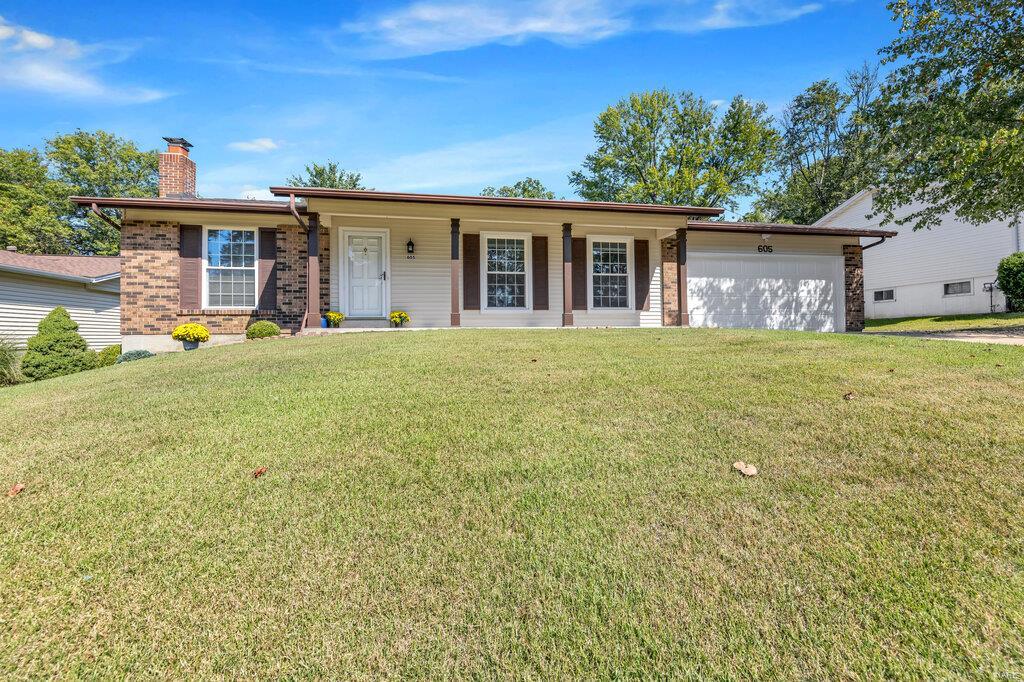 Nandale Ln, Manchester, MO 63021