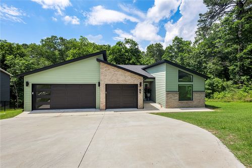 107 Overton Dr, Bella Vista, AR, 72714-1724 | Card Image
