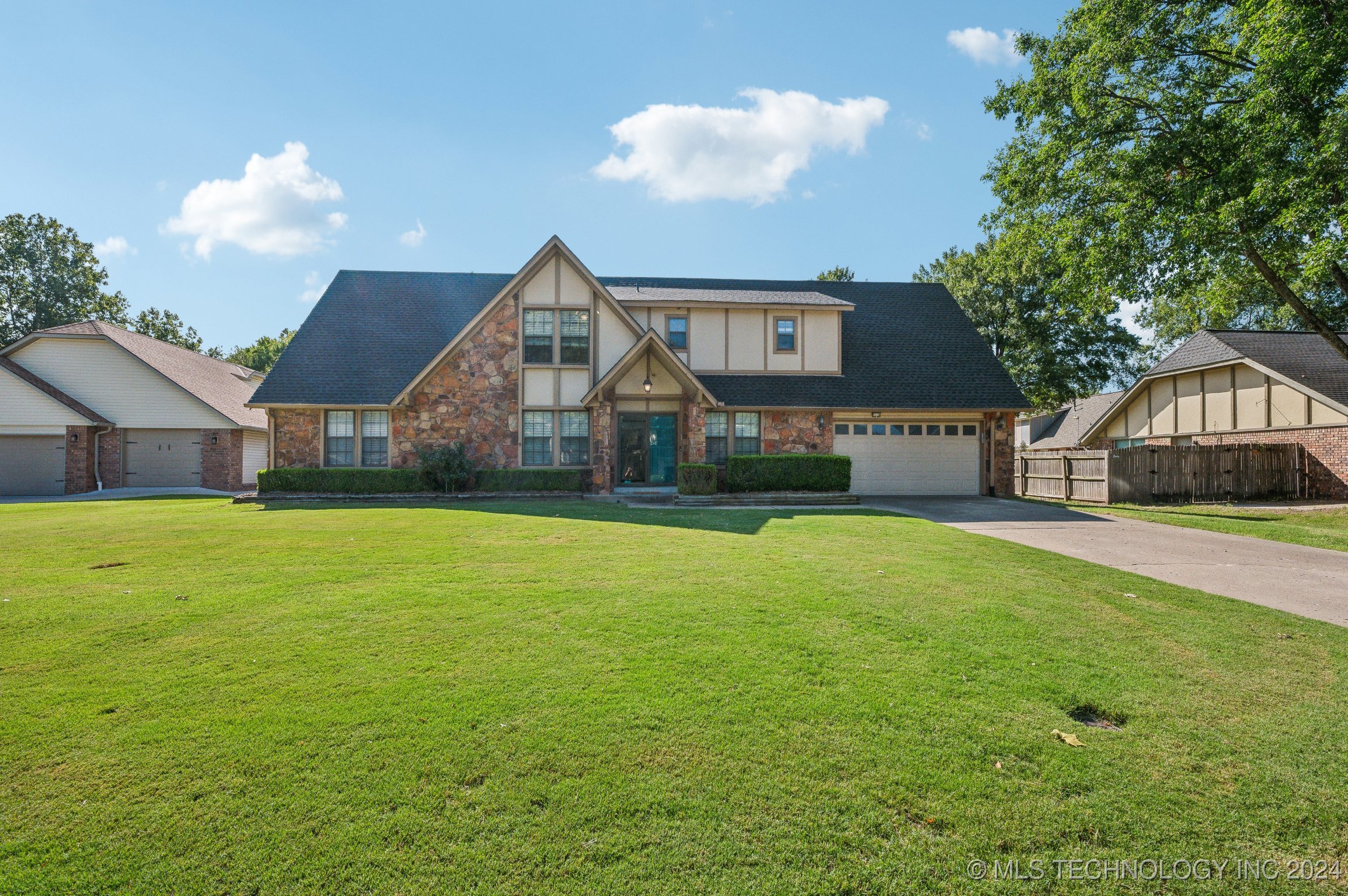 97th Ct, Tulsa, OK 74137