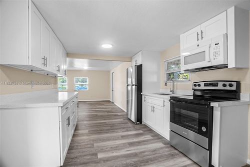 212 Sw 11th St, Dania Beach, FL, 33004-4225 | Card Image