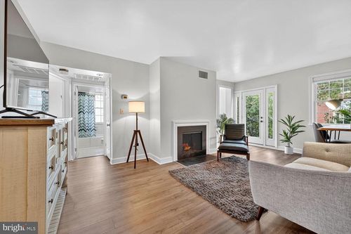 apt-2b-1209 N Pitt St, ALEXANDRIA, VA, 22314-1480 | Card Image