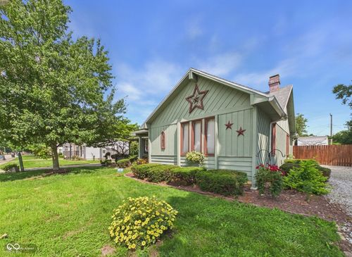 318 Vasbinder Dr, Chesterfield, IN, 46017-1132 | Card Image
