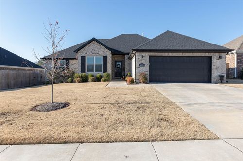1355 N Pershing St, Fayetteville, AR, 72704-5093 | Card Image