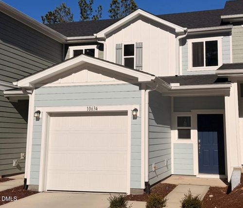 10634 Brookside Dr, Raleigh, NC, 27601 | Card Image