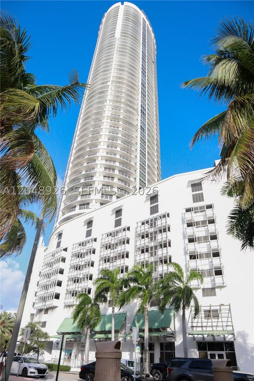 3611-1750 N Bayshore Dr, Miami, FL, 33132-3214 | Card Image