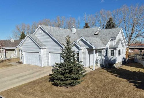 2610 26 St, Nanton, AB, T0L1R0 | Card Image