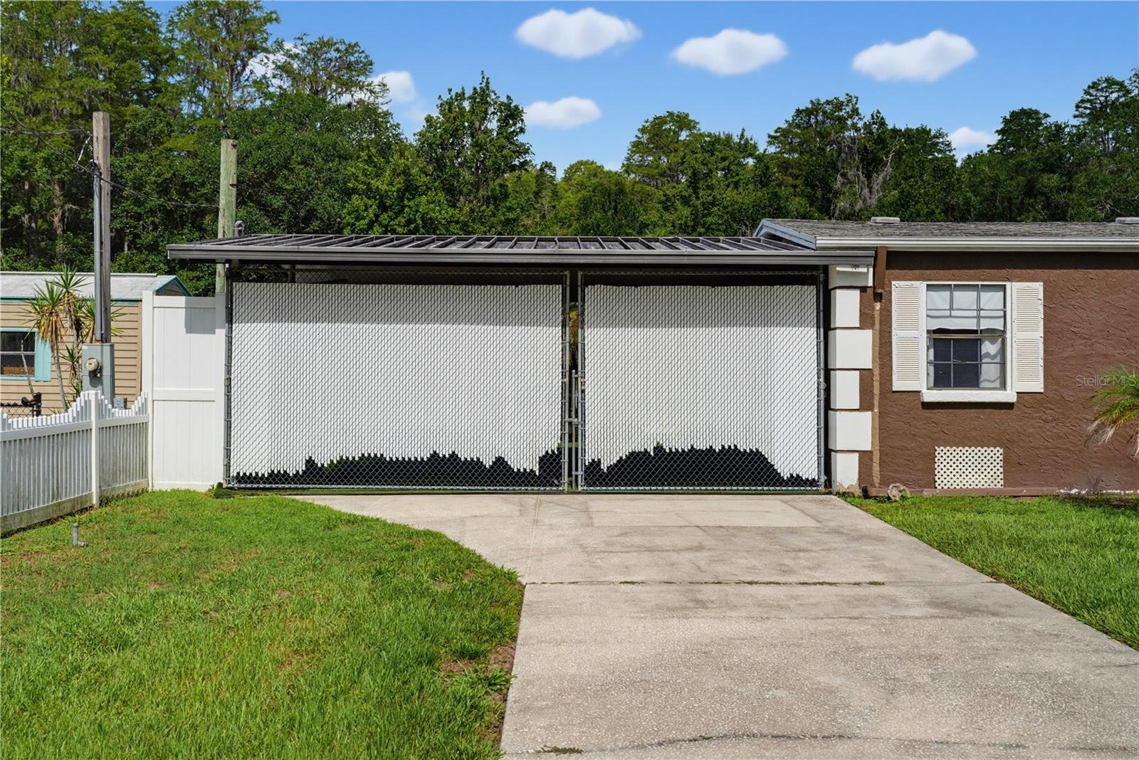 Residential in LAND O LAKES 3