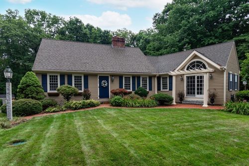 188 South St, Berlin, MA, 01503-1603 | Card Image