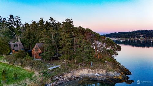 1584 Bayshore Road, Lopez Island, WA, 98261 | Card Image