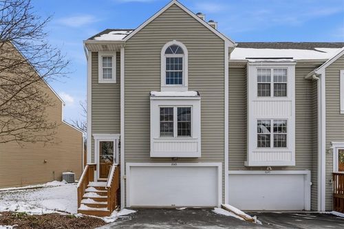 2643 Hunters Point Dr, Wexford, PA, 15090-7635 | Card Image