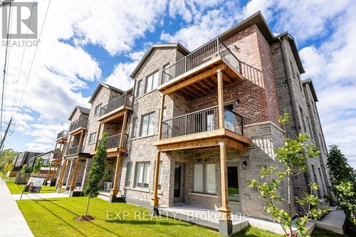 305-163 Port Robinson Rd, Pelham, ON, L3B5N5 | Card Image