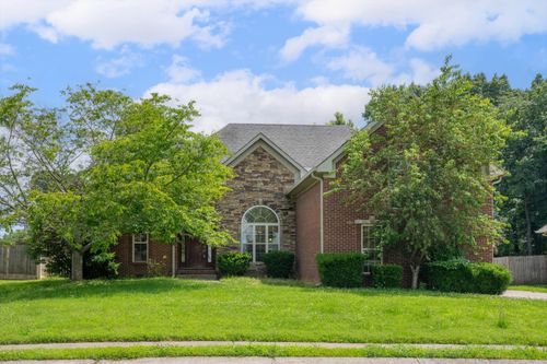 3696 Prestwicke Pl, Adams, TN, 37010-9185 | Card Image