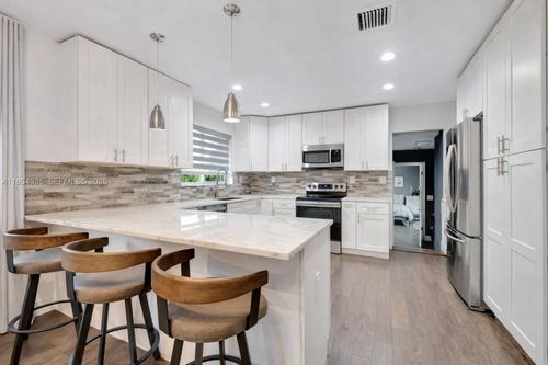 101 Ne 104th St, Miami Shores, FL, 33138-2028 | Card Image