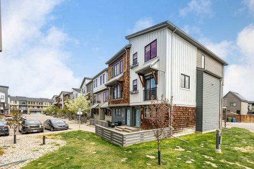 616 Walden Circle Se, Calgary, AB, T2X0Y4 | Card Image