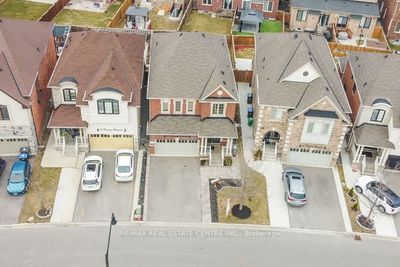 13 Dunley Cres, House other with 4 bedrooms, 5 bathrooms and 4 parking in Brampton ON | Image 3