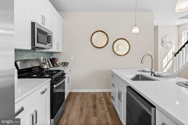 998 - 385 N Tuckahoe Rd, Townhouse with 3 bedrooms, 3 bathrooms and null parking in WILLIAMSTOWN NJ | Image 7