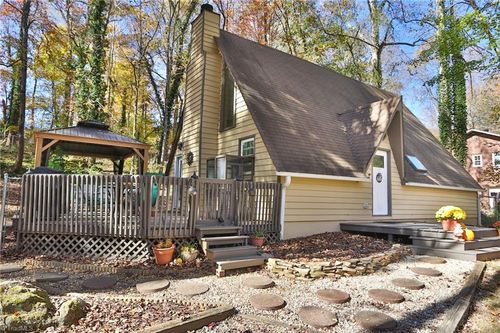 4860 Hauser Dr, Pfafftown, NC, 27040-8732 | Card Image