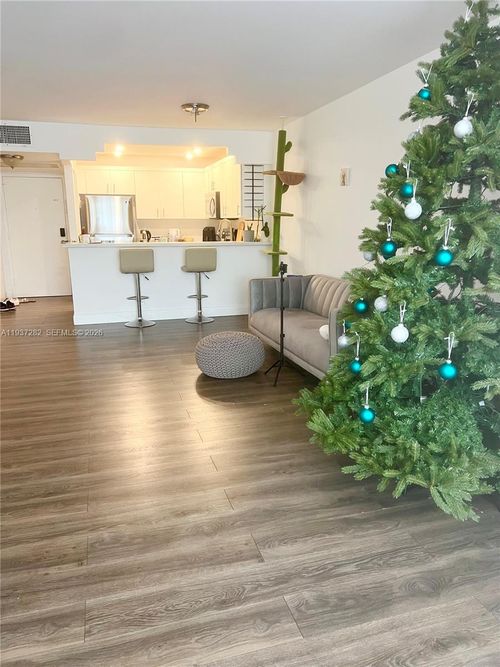 apt-415-2001 Atlantic Shores Blvd, Hallandale Beach, FL, 33009-2721 | Card Image