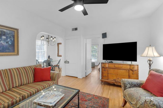 Living Room | Image 5