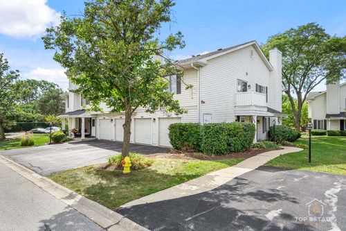 0-564 Willowcreek Ct, Clarendon Hills, IL, 60514-3603 | Card Image