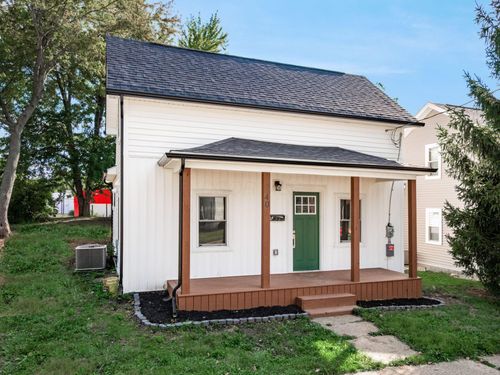 40 Chamberlain St, Delaware, OH, 43015-1806 | Card Image