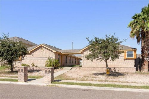 apt-b-405 E 2nd St, La Joya, TX, 78560-4165 | Card Image