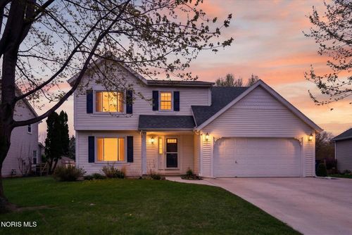 1801 Eaglecrest Rd, Perrysburg, OH, 43551-5478 | Card Image
