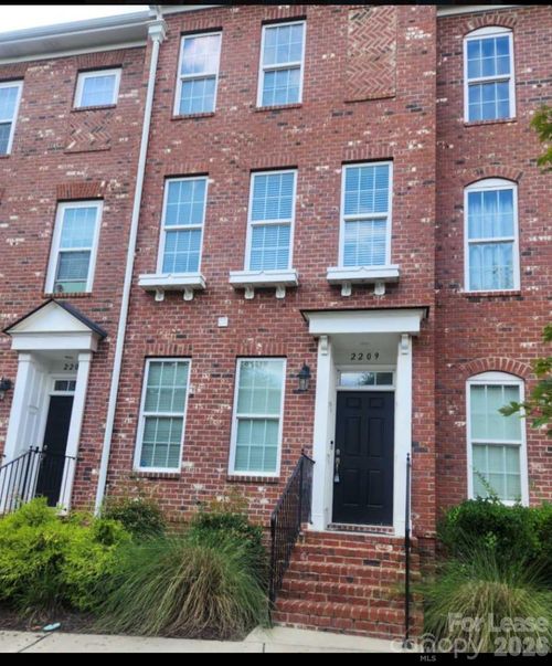 2209 Silver Crescent Dr, Charlotte, NC, 28273-3573 | Card Image