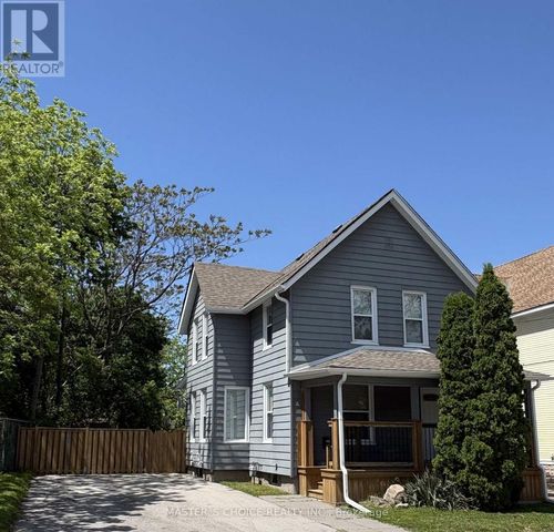 5527 Palmer Ave, Niagara Falls, ON, L2E3V3 | Card Image