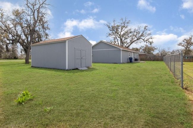 120 Hutson Ln, House other with 4 bedrooms, 2 bathrooms and null parking in Brazoria TX | Image 23