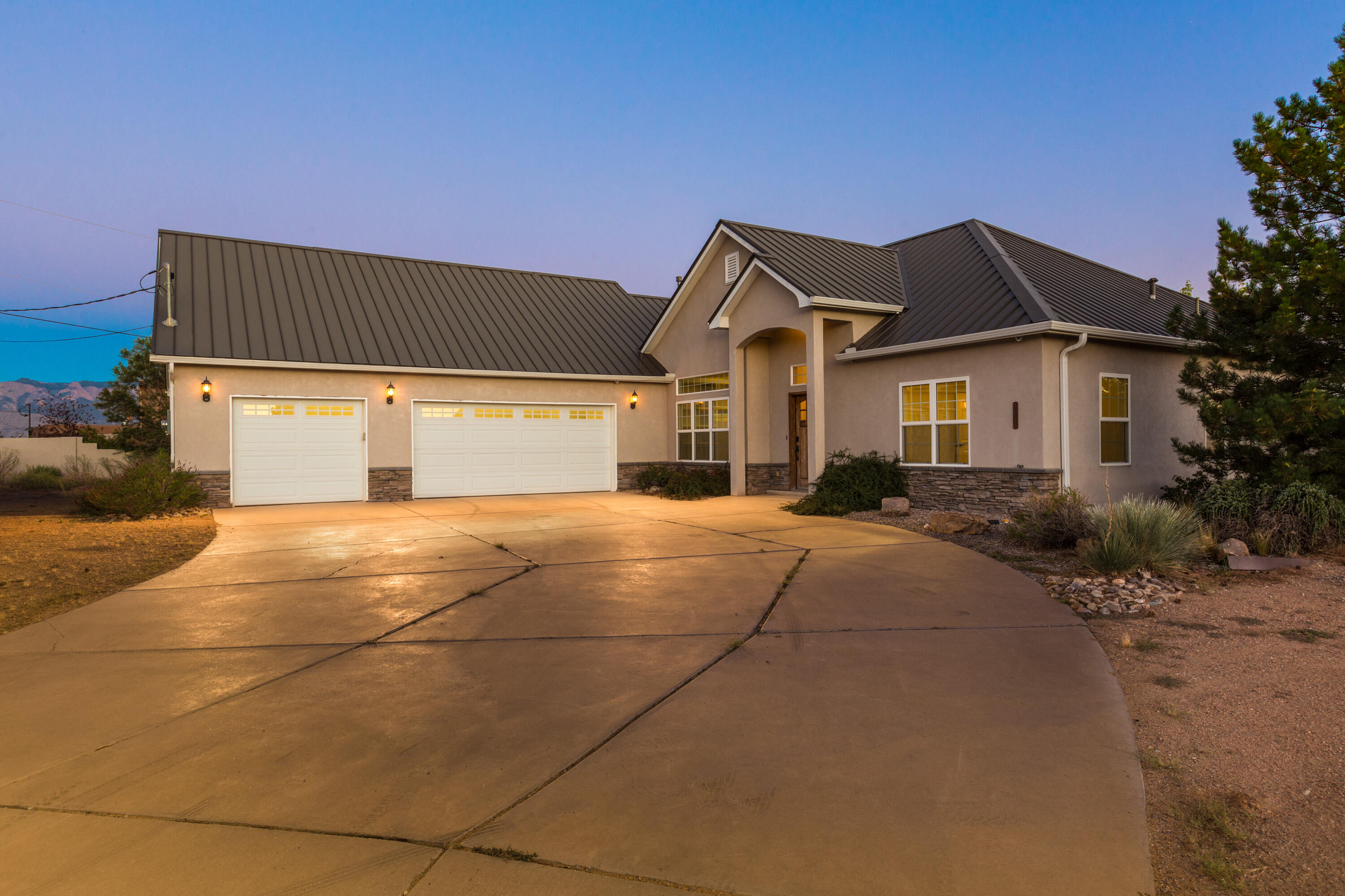 Tally Ho Ave, Albuquerque, NM 87114