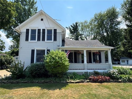 602 Park Ave, Amherst, OH, 44001-2240 | Card Image