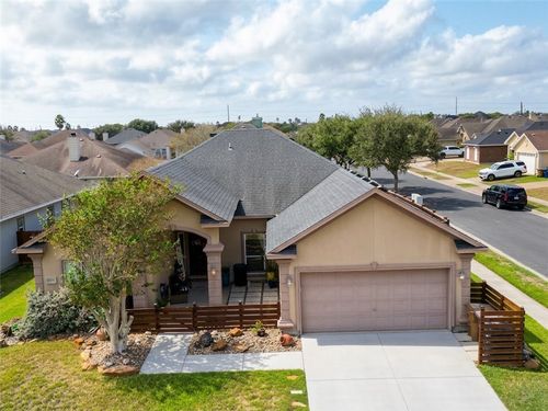 8301 Pocono Cir, Corpus Christi, TX, 78414-6459 | Card Image