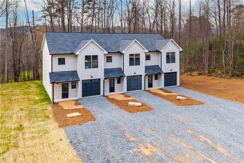 200 Back Pine Way, Ellijay, GA, 30536-2737 | Card Image