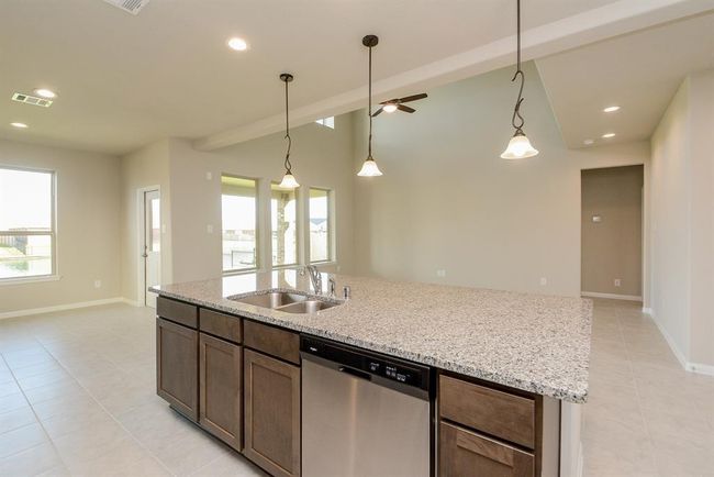 29639 Yaupon Shore Dr, House other with 4 bedrooms, 4 bathrooms and 2 parking in Spring TX | Image 16