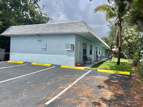 apt-3-1013 Ne 3rd Ave, Fort Lauderdale, FL, 33304-1991 | Card Image