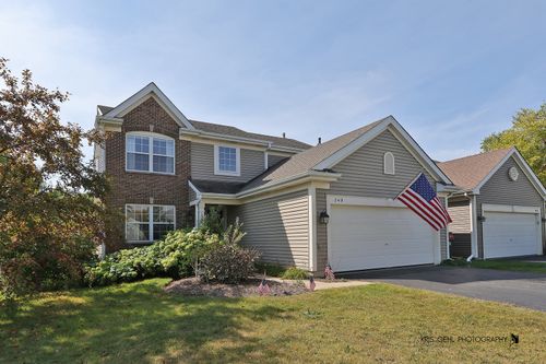 249 Jasmine Cir, Lindenhurst, IL, 60046-4946 | Card Image