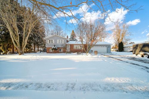 9366 Tonneberger Dr, Tecumseh, MI, 49286-9756 | Card Image