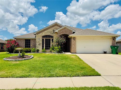 726 E Sheila Cir, Joshua, TX, 76058-2924 | Card Image