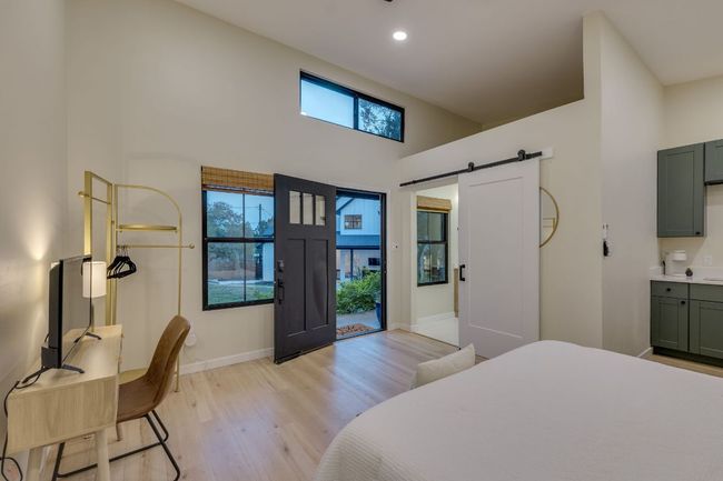 The casita layout is the perfect setup for guests or a potential short-term rental. | Image 36