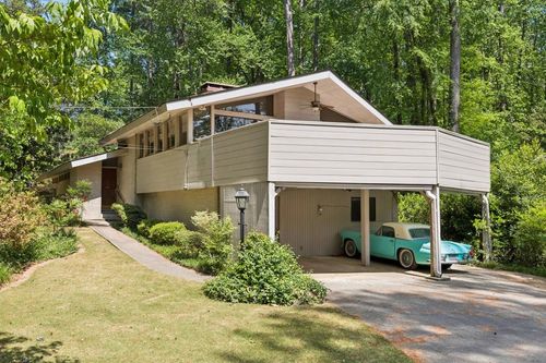 2001 Castleway Ln Ne, Atlanta, GA, 30345-4019 | Card Image