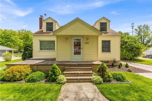 5295 Broadway, Lorain, OH, 44052 | Card Image